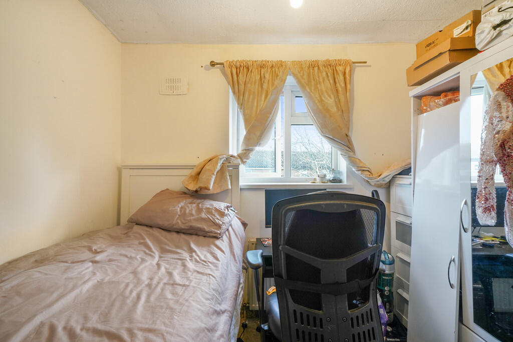 121 Meadfield - a...