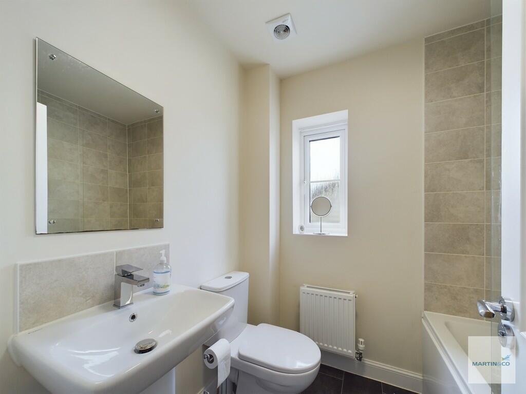 CAM03394G0-PR0095...