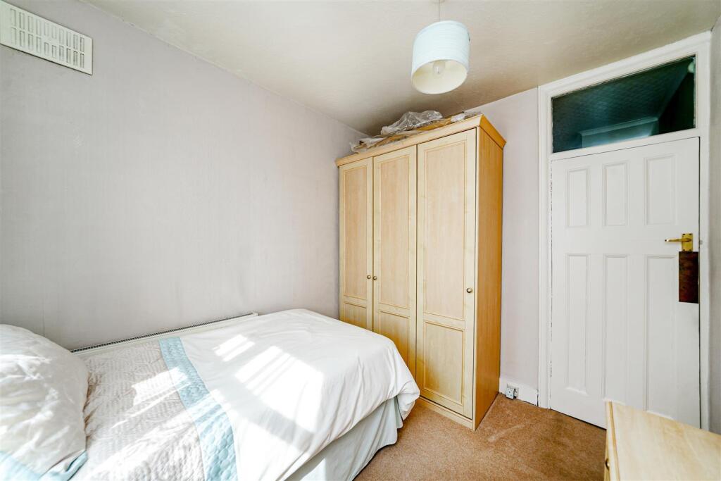 76 Roberts Road-21.jpg