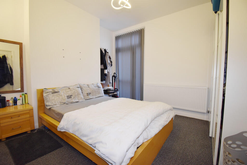 Downstairs bedroo...