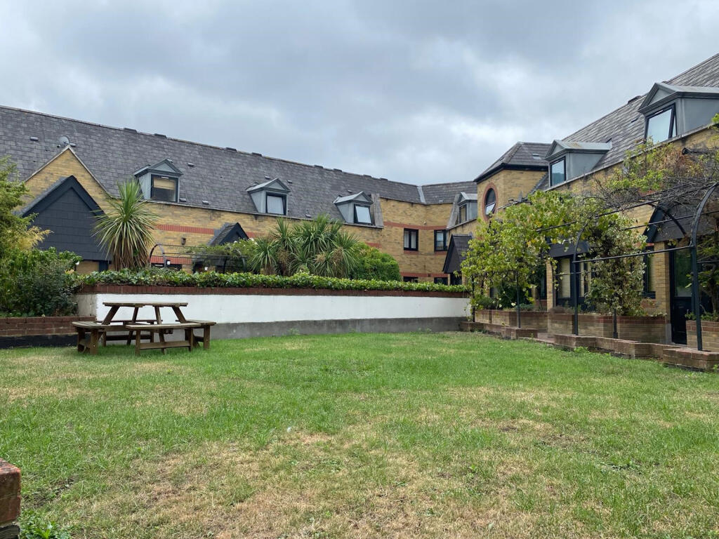 Bridgehouse Court, Blackfriars Road, London, SE1