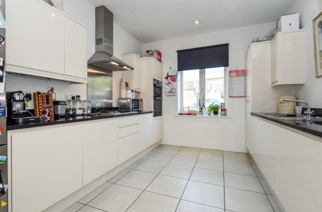 Kitchen House to ren
