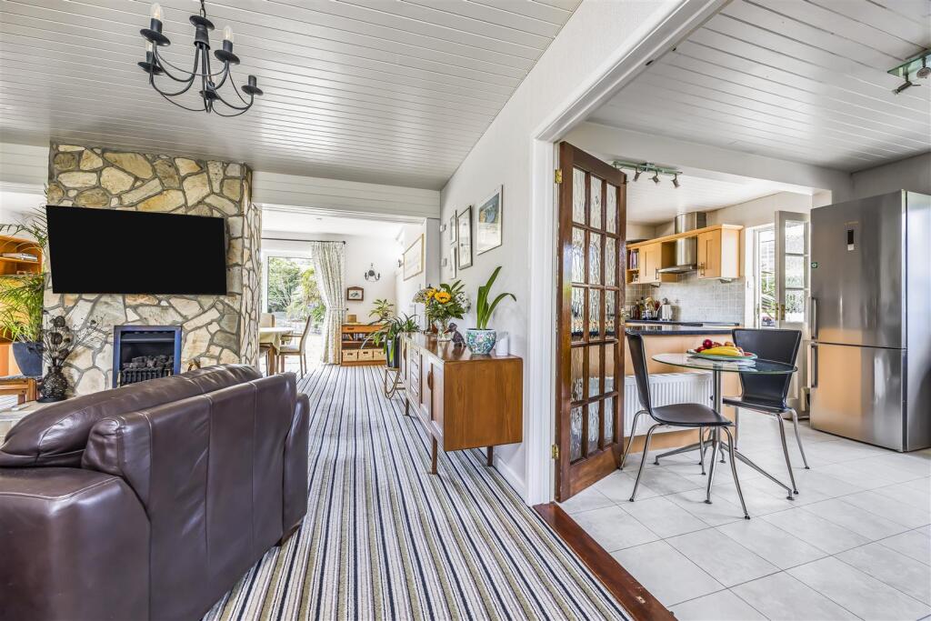 Bay House, Marine Walk, Hayling Island-PorticoMark