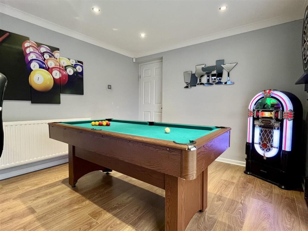 Bar-Games Room C.jpeg