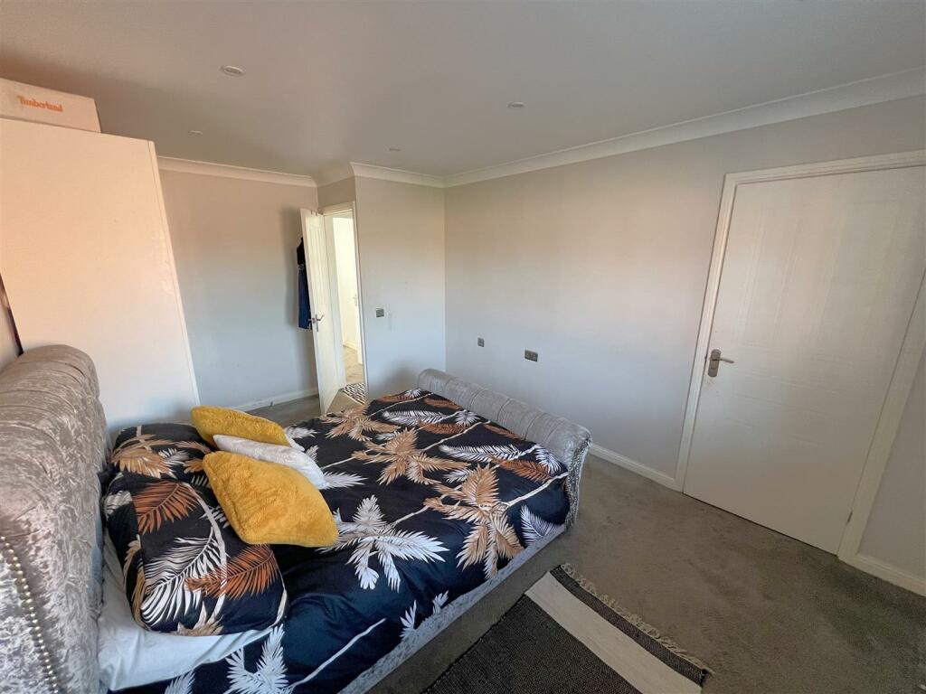 Bedroom 1B.JPG