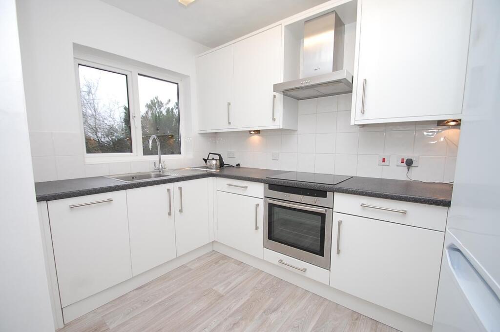 Kitchen (Main)