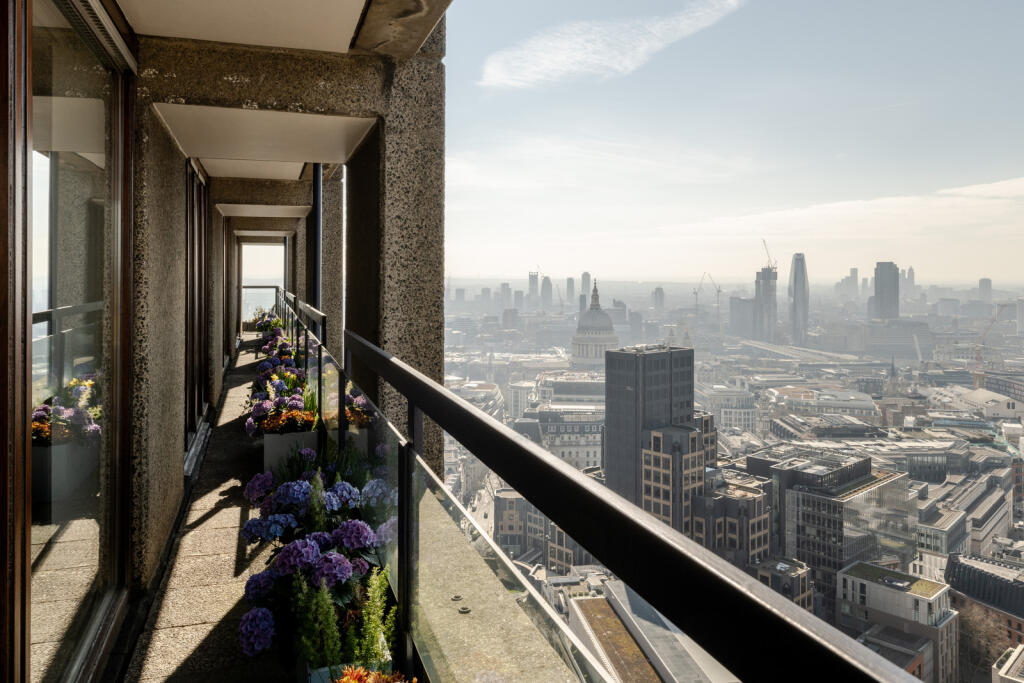 270880 - 20250319-LAUDERDALE-TOWER_BARBICAN-42_...