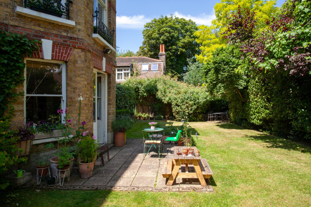 296219 - BeulahHill_KElliott_040.jpg