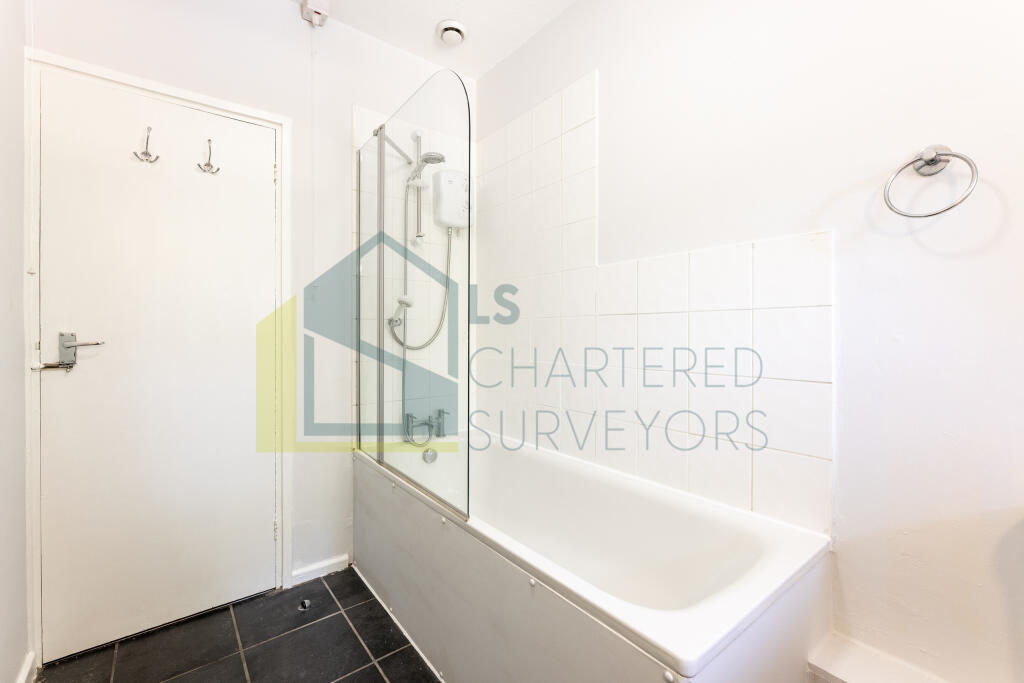 Station Approach 12A (10 of 13)