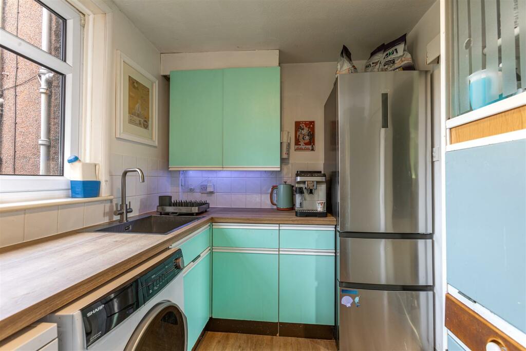 13 Morow Gardens Melrose 20.JPG