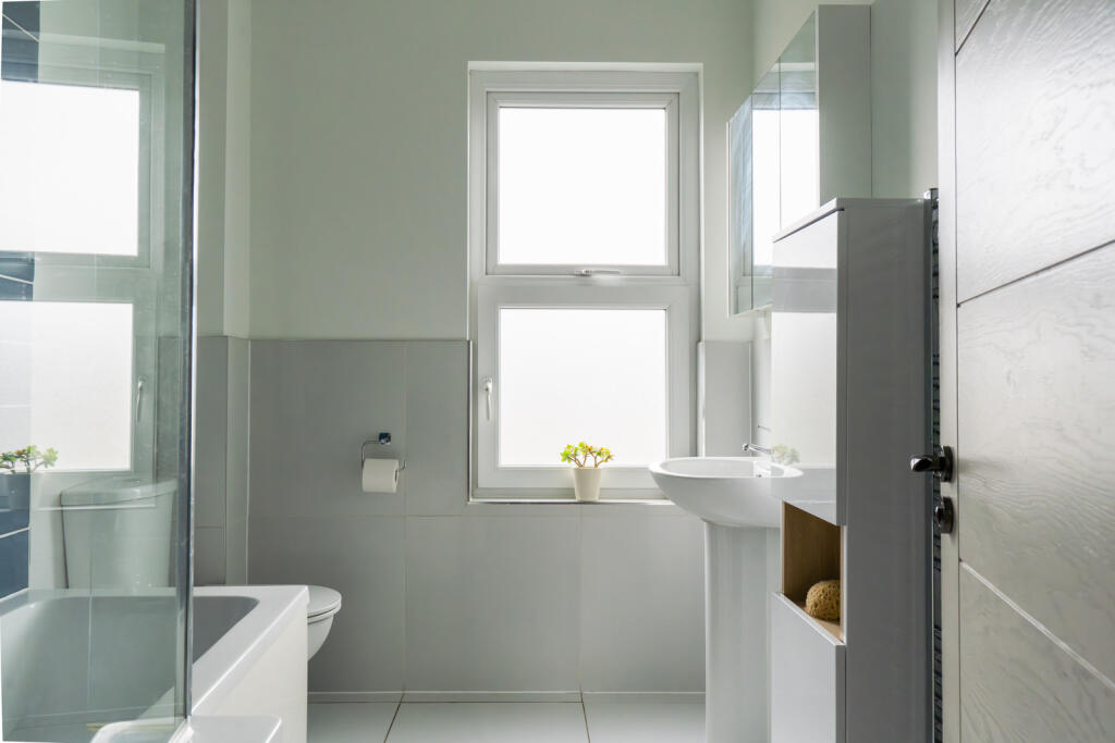 305658 - 471HarrowRoad_HighRes-1.jpg