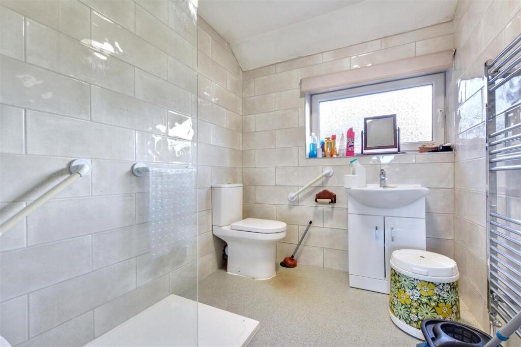 Shower Room.jpeg
