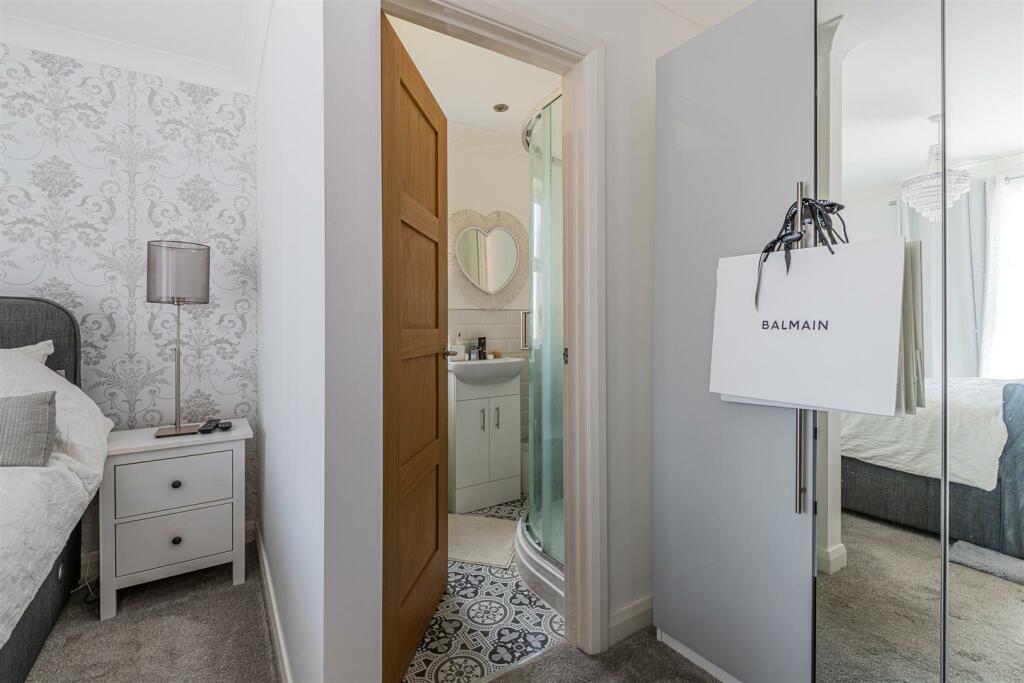 Mountain Road 10-17.jpg