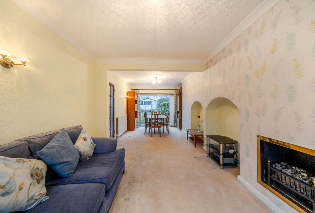 1383771-15-691f38...