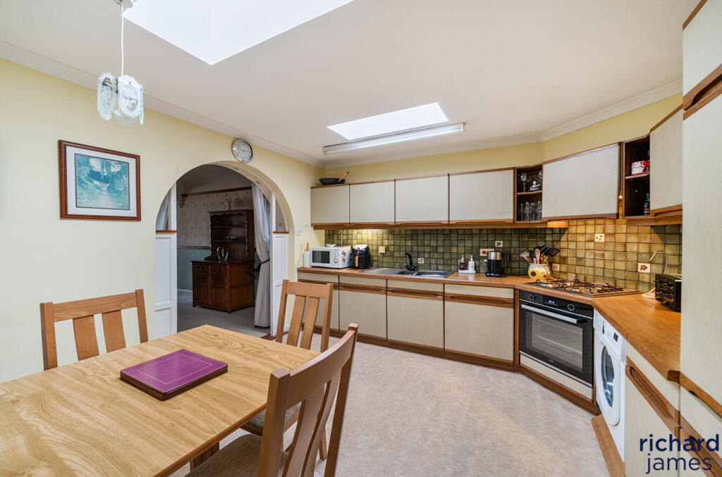 ad203d4b6eb04a9e9fcba0f08a17a22f