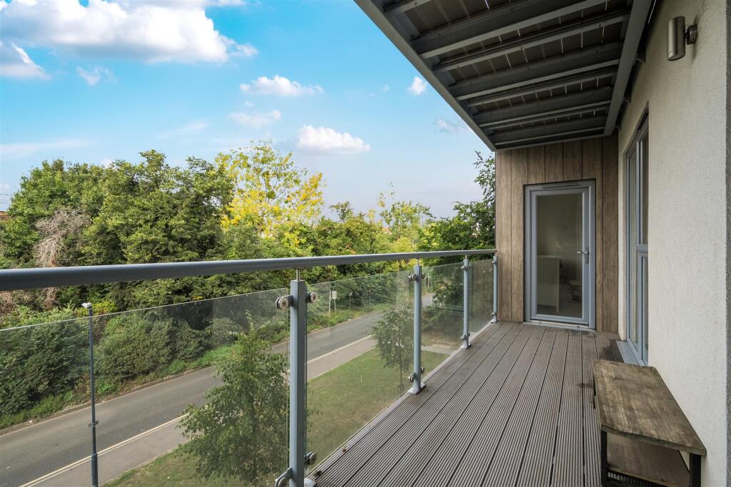 Double Entrance Balcony