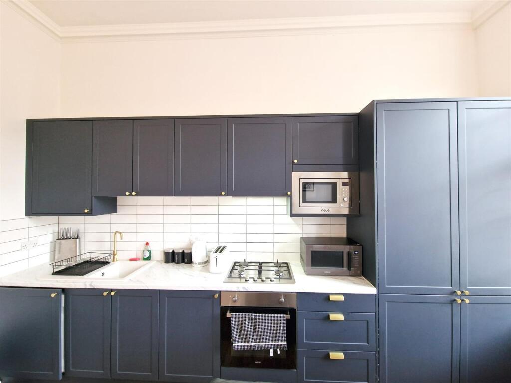Kitchen .jpg