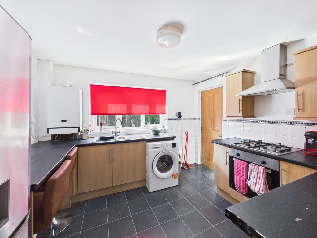 Kitchen and breakfast room