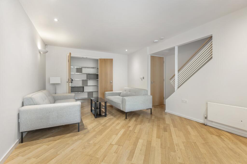 3 Gillingham Row Ph1
