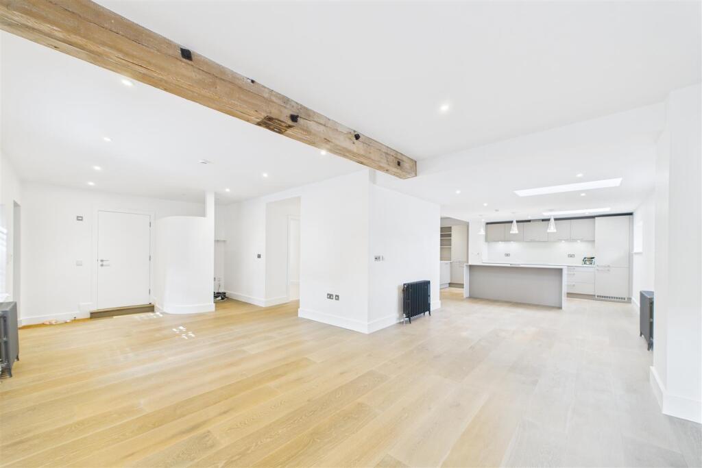 Open plan Living/Kitchen