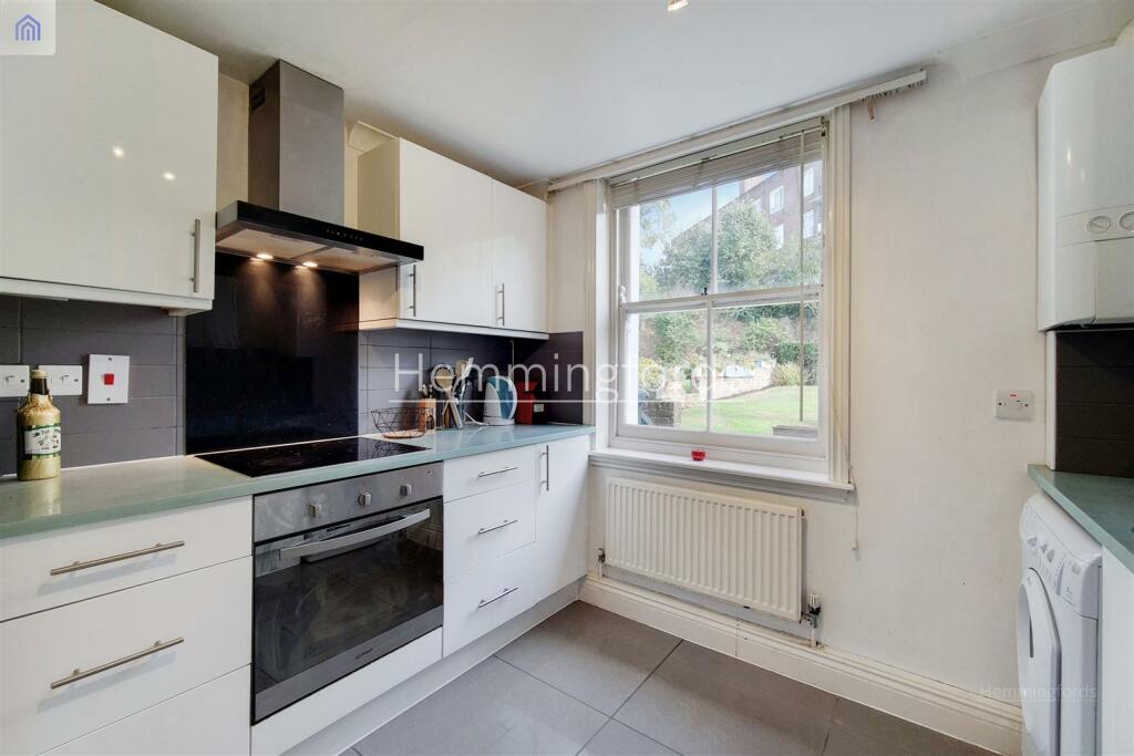 2_Kitchen-0.jpg