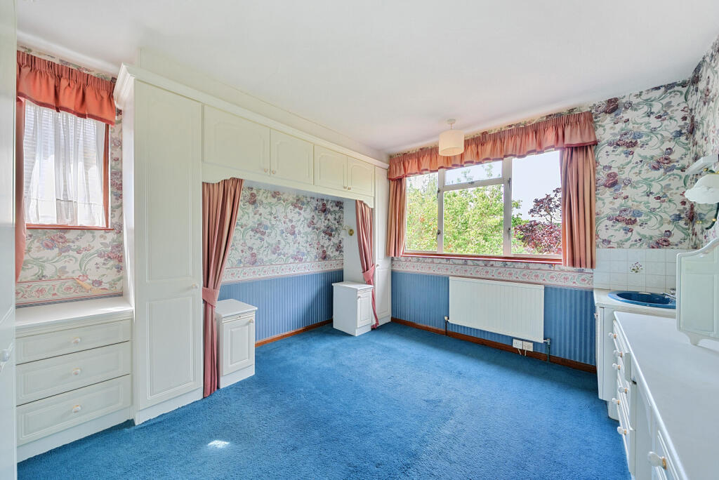 1301810-6-6838389...