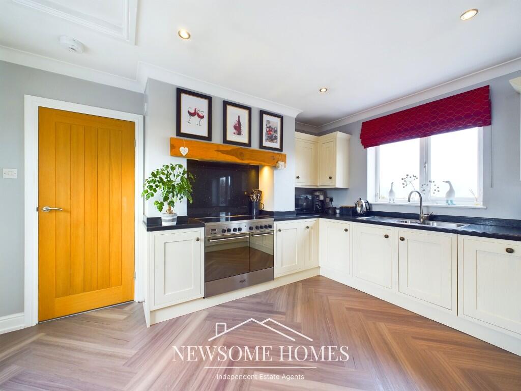 Kitchen/ Family Room