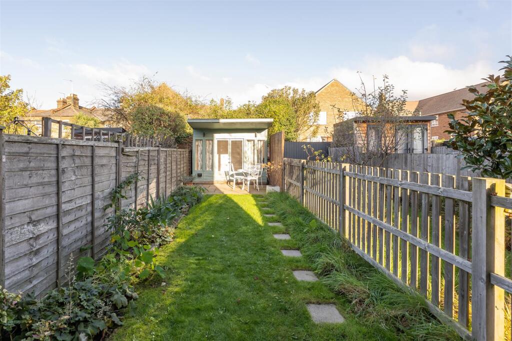 Courtenay Road, E17