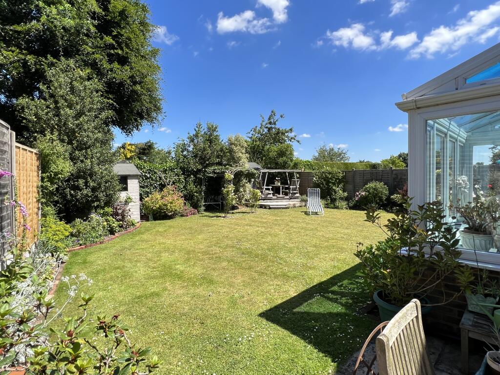 Garden Alt