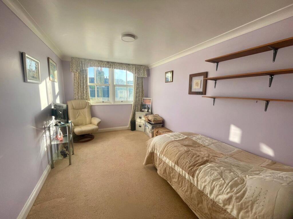 Bedroom 3/Dining Rm