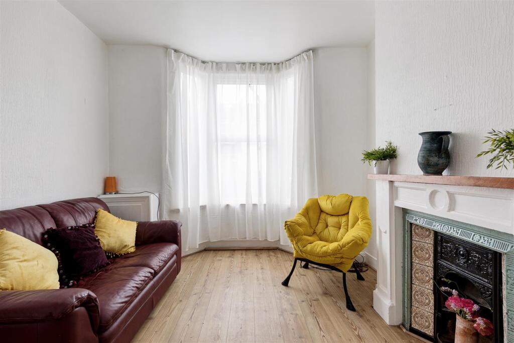 Geere Road E15
