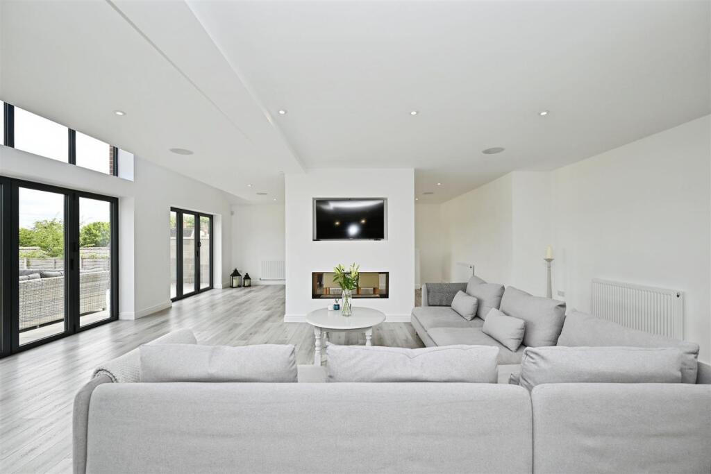 Kitchen/Dining/Family Room