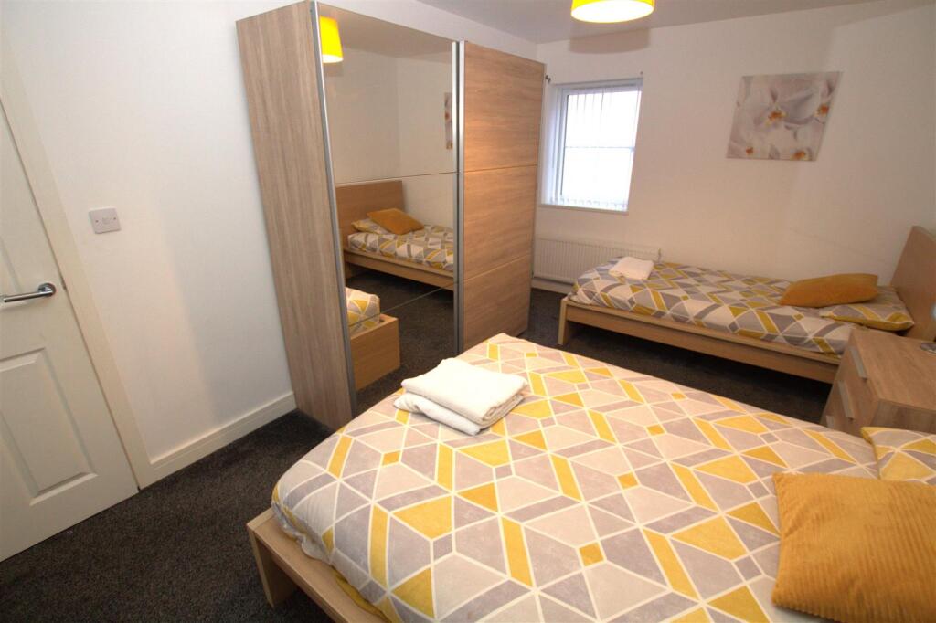bedroom.jpg