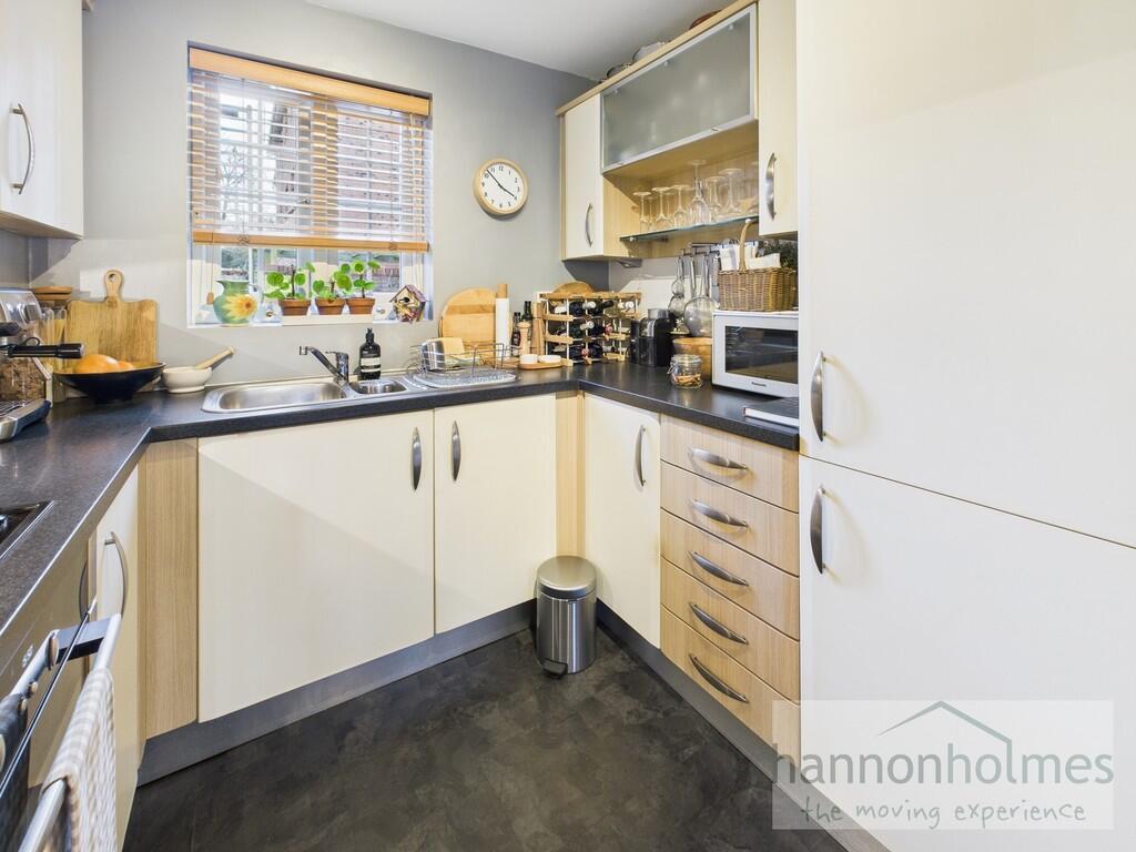 CAM05283G0-PR0005...