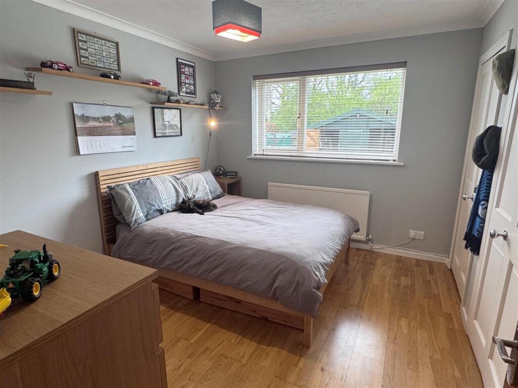 Bed 2.JPG