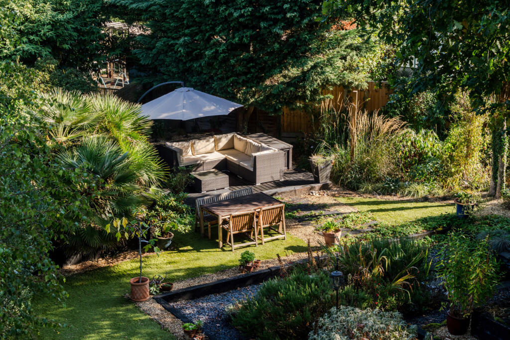 313786 - Feversham House-9.jpeg