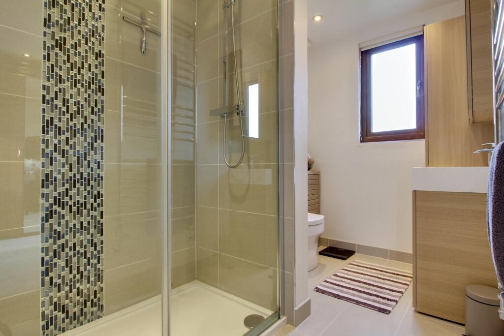 Ensuite Shower Room to Bedroom 1