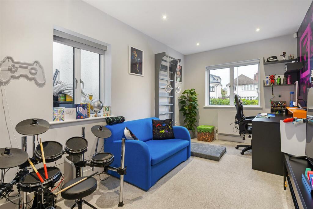 132A Sandbanks Road, fpz327738 - (11).jpg