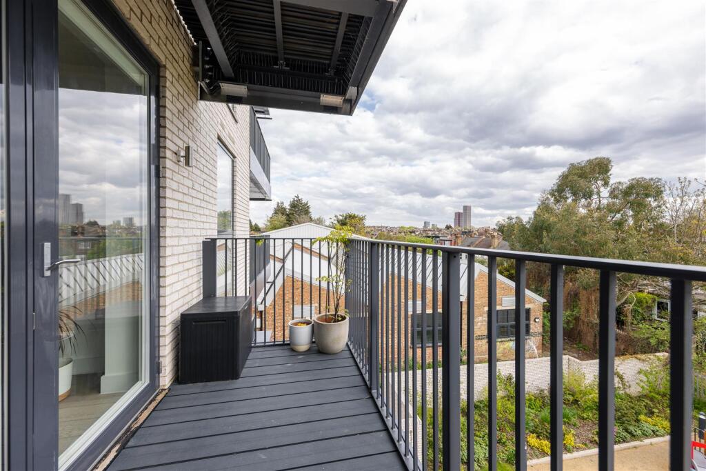 Sutherland Road, E17