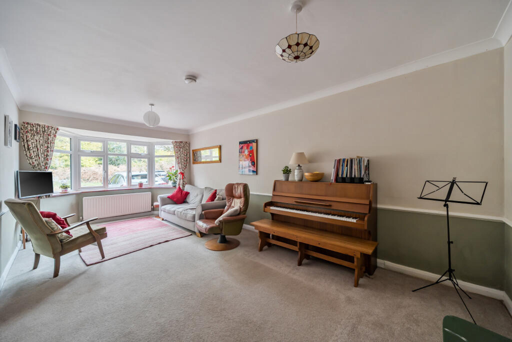 1374941-13-690896...