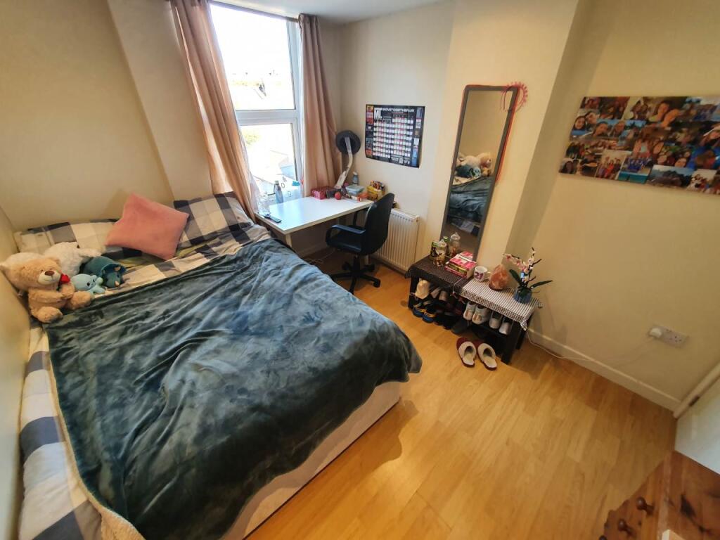 First floor middle b