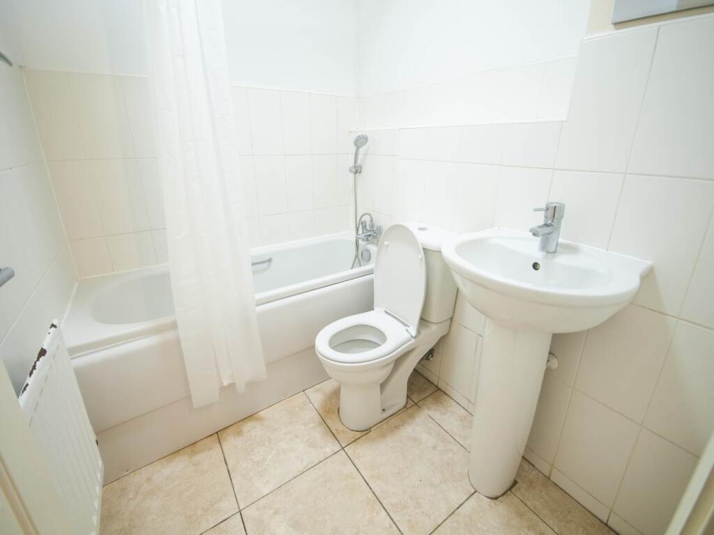 Bathroom_1