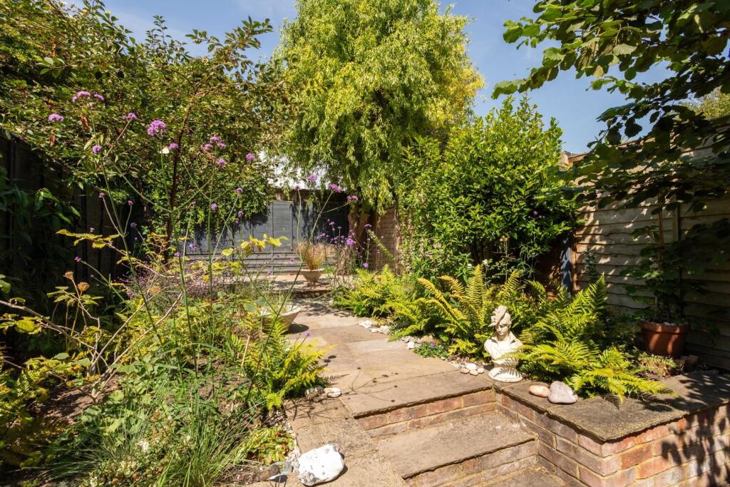 Shirley Street-19.jpg