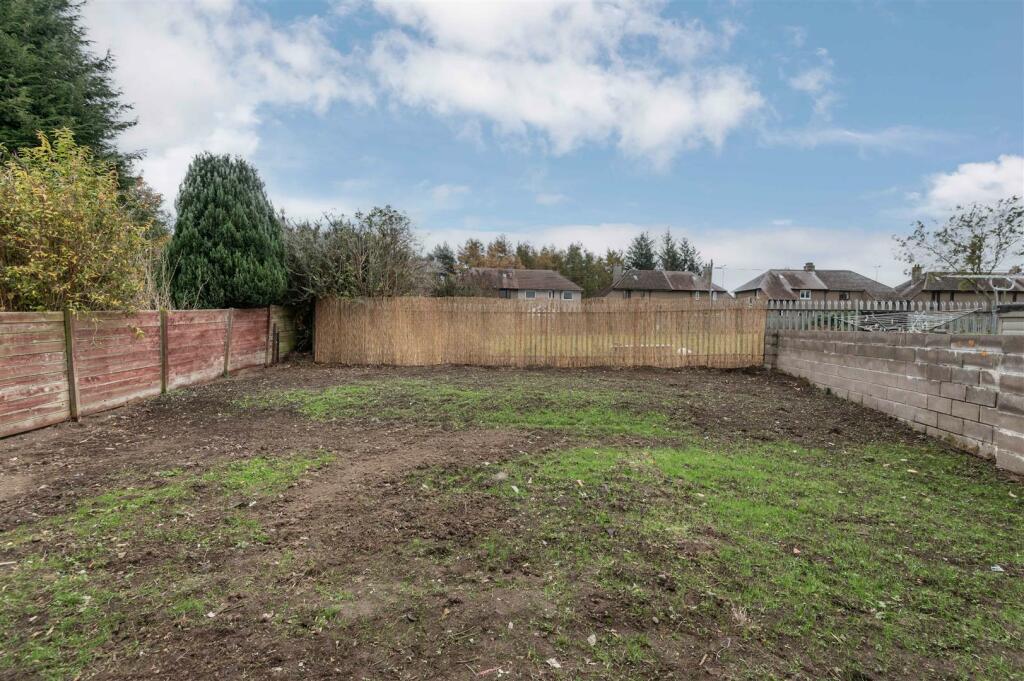 21 Forres Crescent Dundee-1.JPG