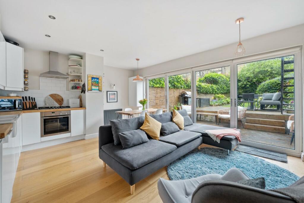 Kitchen/reception room