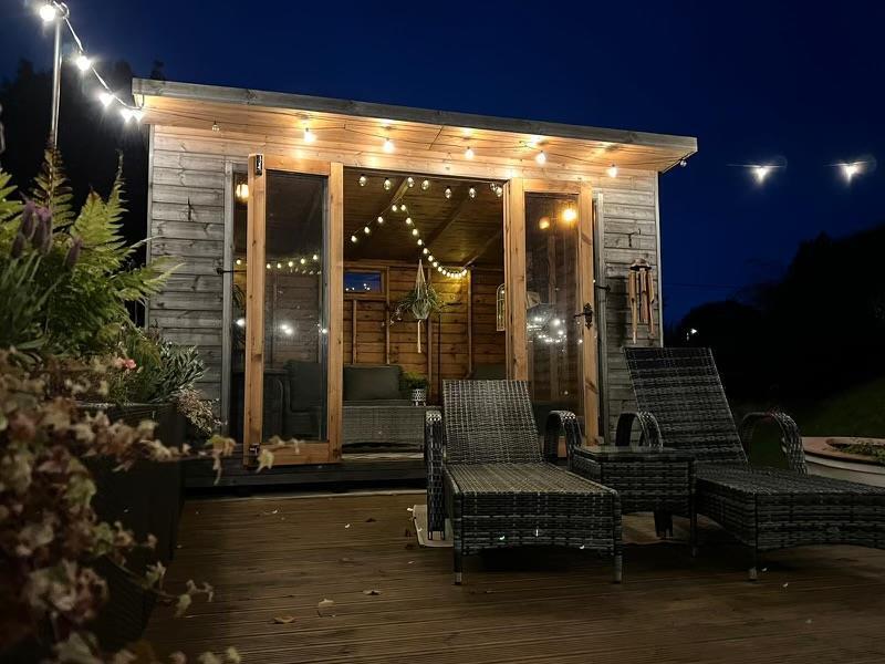 ANOTHER ROOM ASPECT