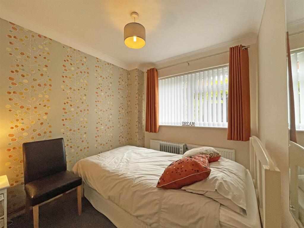 Fort Austin Avenue - Bed 3.jpg