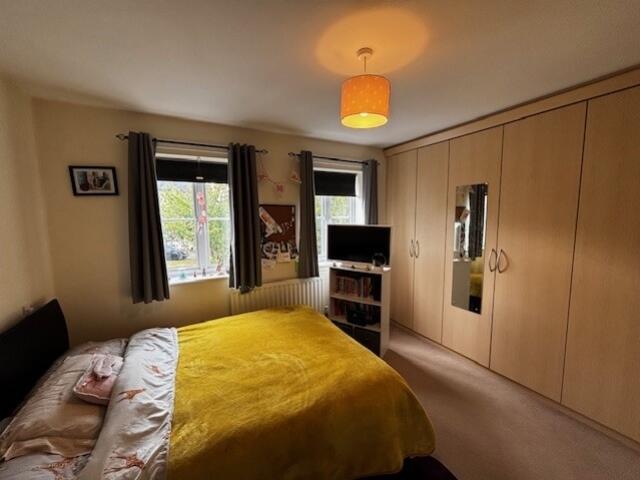 Bed 2 with wardrobes