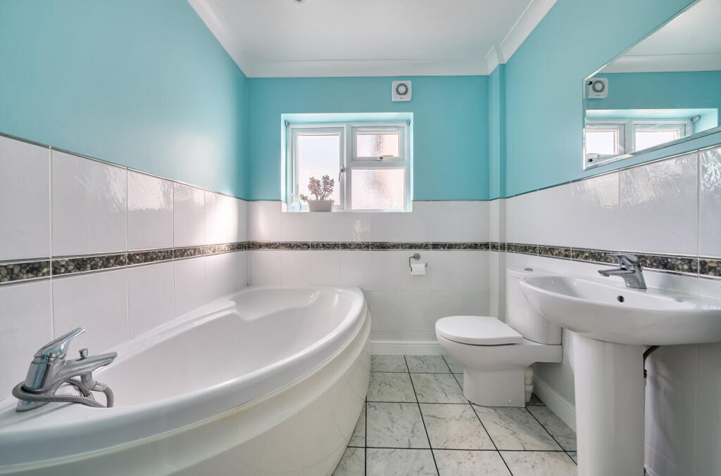 1349721-6-68c2dc2...