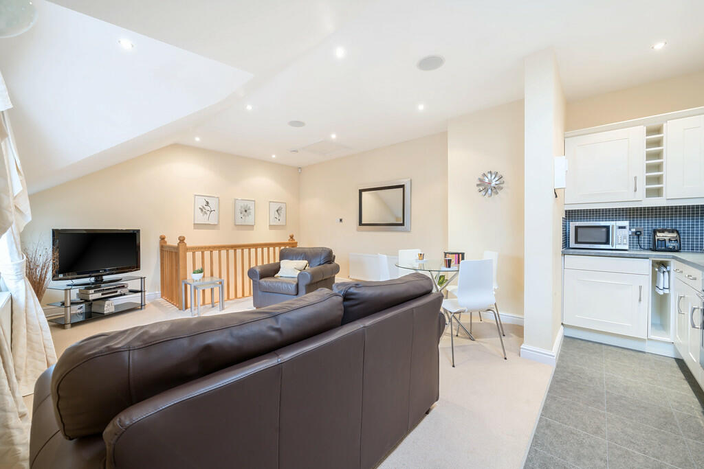 Open Plan Lounge/...